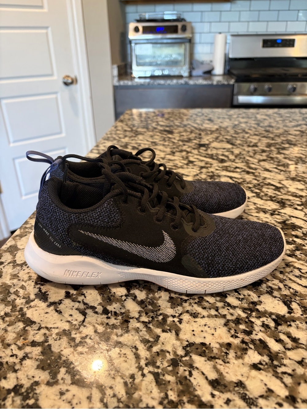 Nike Women’s Flex Experience Run 10 Running Shoes